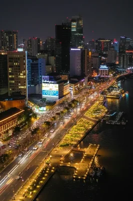 Bach Dang Wharf HCMC: Riverside Park & Saigon River Cruise Hub