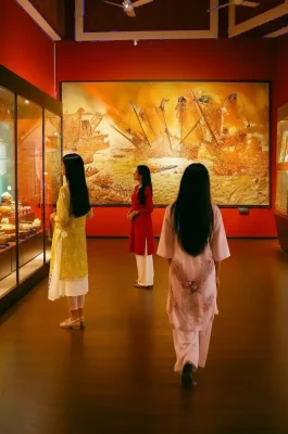HCMC History Museum: Ancient Vietnam Artifacts & Culture
