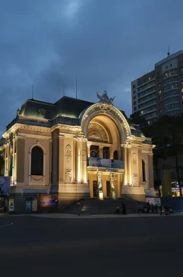 img_ccef22d9c7eb368811741a2b5d0df761dr