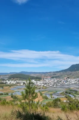 Thien Phuc Duc Hill Dalat: Premier Spot for Sunrise, Clouds & Camping