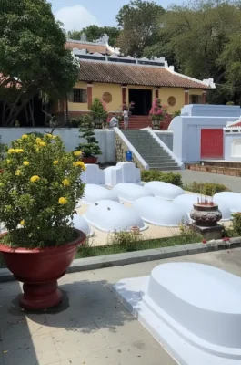 Thoai Ngoc Hau Mausoleum: Nguyen Dynasty General & Mekong Canal Builder