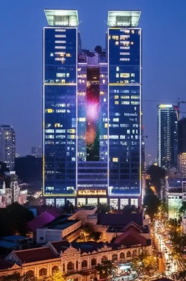 Vincom Center Dong Khoi HCMC: Luxury Shopping Mall & Brands