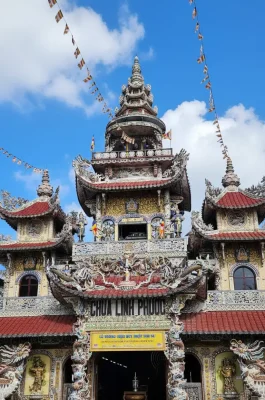 Linh Phuoc Temple Dalat: Vietnam's Mosaic Pagoda & Tallest Bell Tower