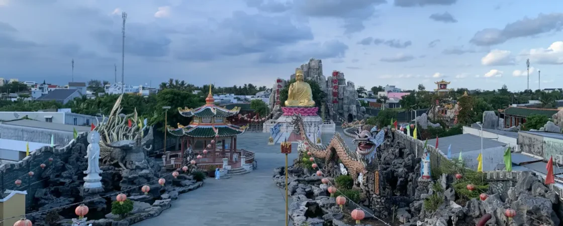 La Han Pagoda Soc Trang: Castle-Like Architecture & Chinese Spiritual Sanctuary