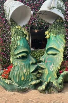 Fresh Garden Dalat: Seasonal Flower Gardens & Themed Photo Paradise