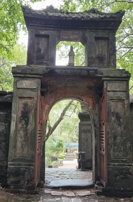 Non Nuoc Pagoda: Ancient Temple, Marble Mountains & Thuy Son Cave Views