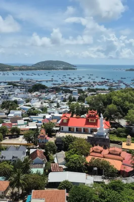 Hon Thom Cable Car Terminal: World's Longest Ride to Pineapple Island