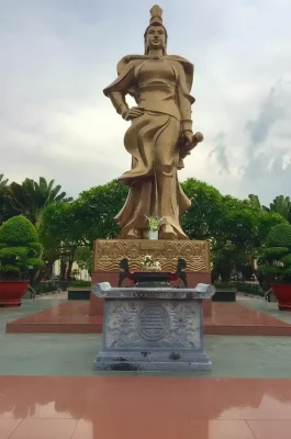 The Statue of General Le Chan: Hai Phong City Founder & Cultural Hero