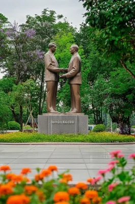 Thong Nhat Park Hanoi: Bay Mau Lake, Reunification History & Activities