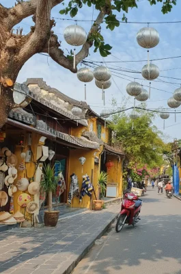 Japanese Covered Bridge: Hoi An's UNESCO Icon & 16th-Century Landmark