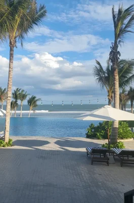 Mui Ne Beach: Vietnam’s Kitesurfing Hub & Desert Landscape Resorts