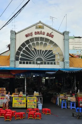 Chau Doc Market: Mekong Delta's Fermented Fish & Street Food Hub