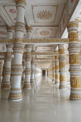 Som Rong Pagoda Soc Trang: Massive Reclining Buddha & Khmer Architecture